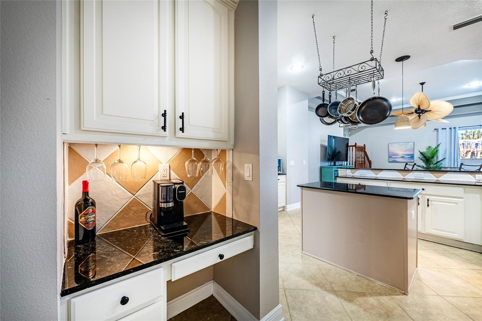 Image 15 of 75 For 10653 Garda Drive