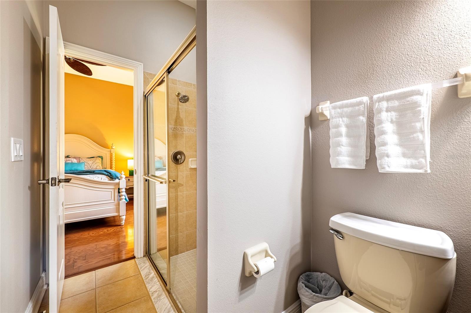 Image 31 of 75 For 10653 Garda Drive