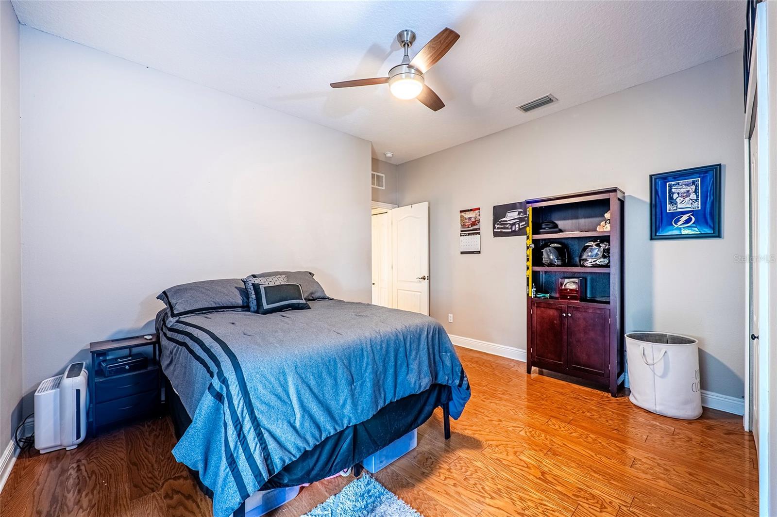 Image 36 of 75 For 10653 Garda Drive