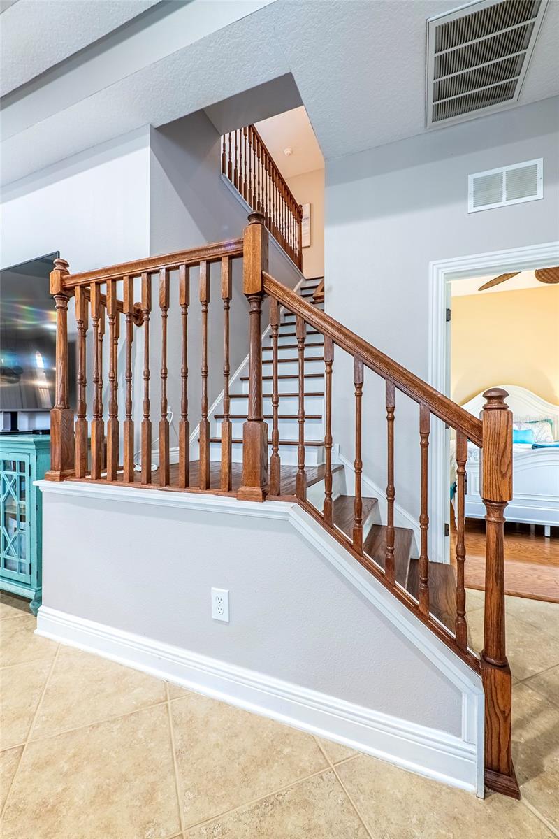 Image 37 of 75 For 10653 Garda Drive