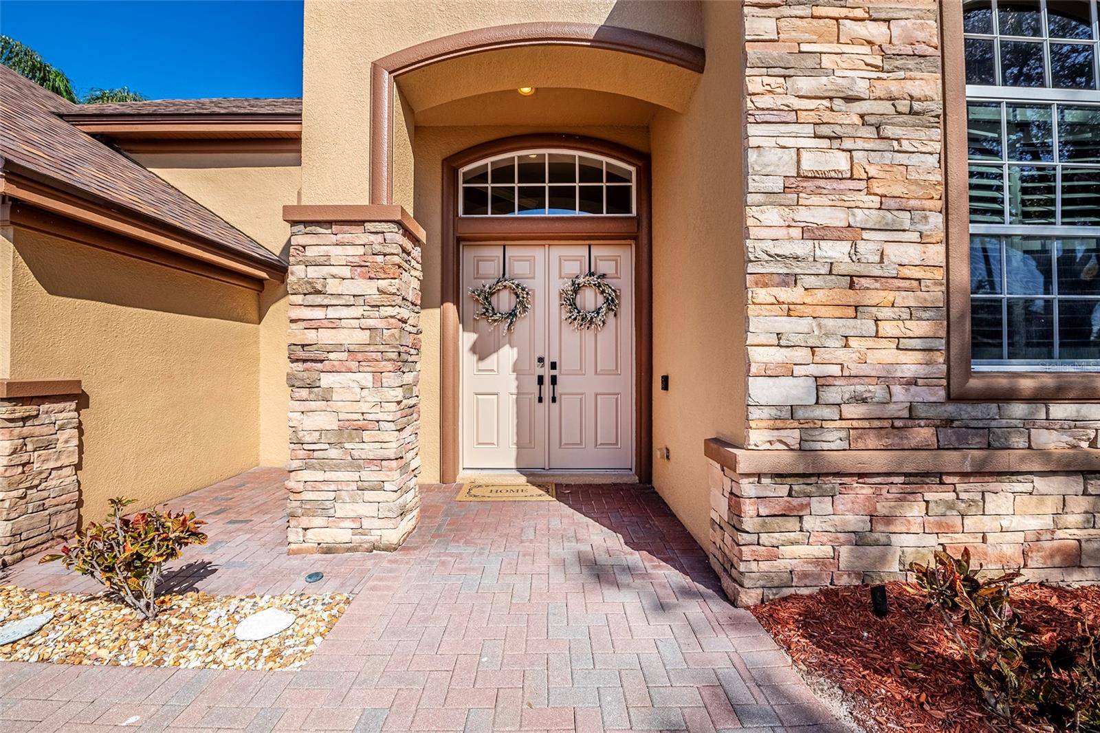 Image 5 of 75 For 10653 Garda Drive