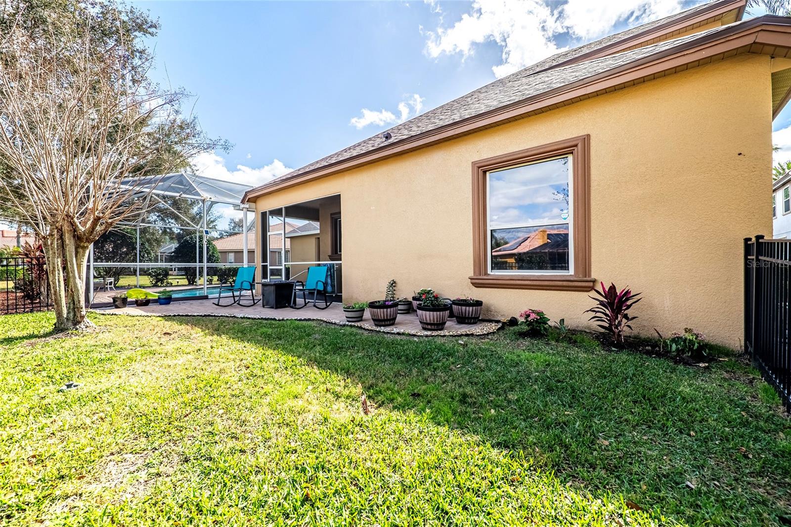 Image 51 of 75 For 10653 Garda Drive