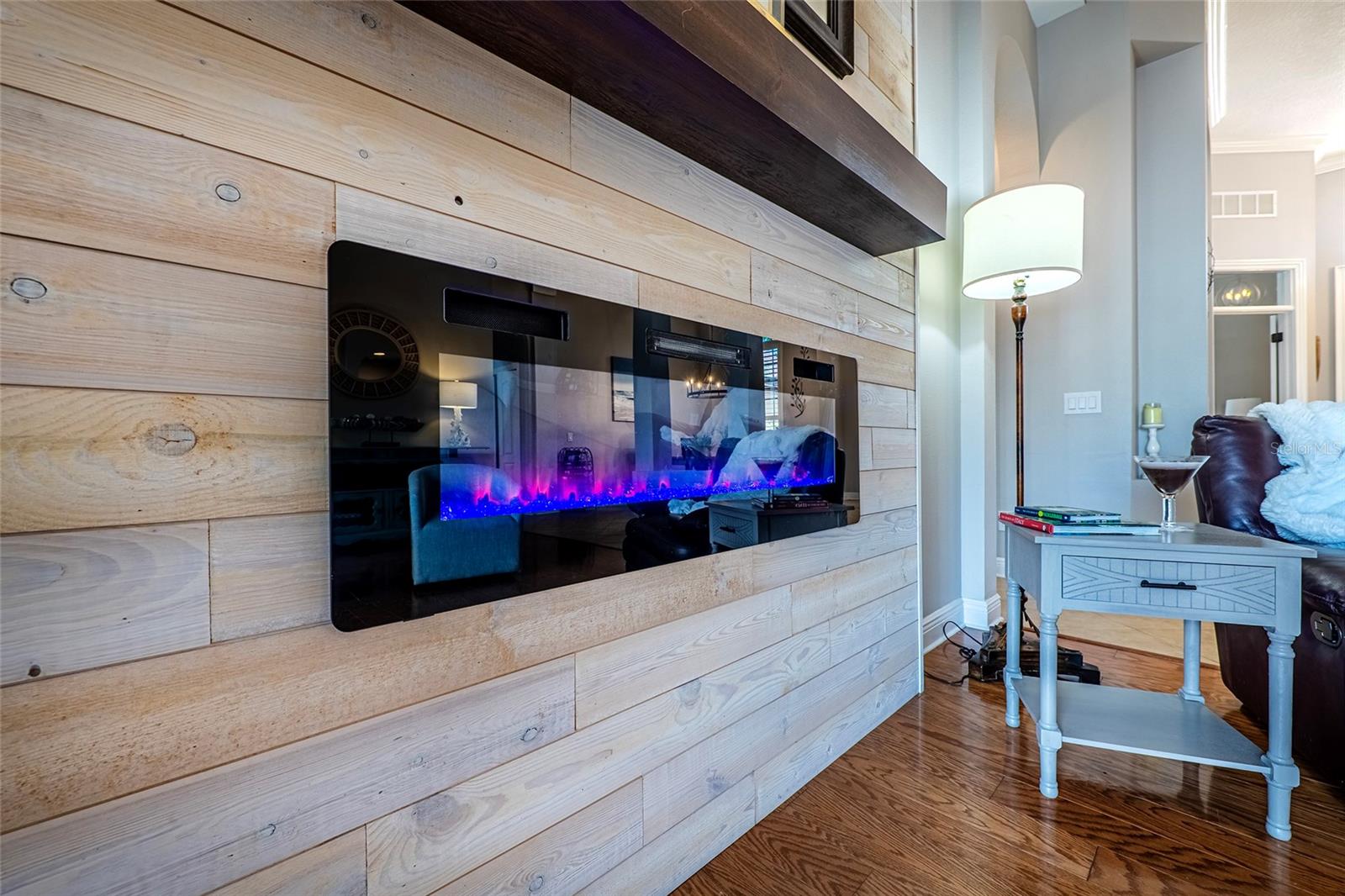 Image 8 of 75 For 10653 Garda Drive