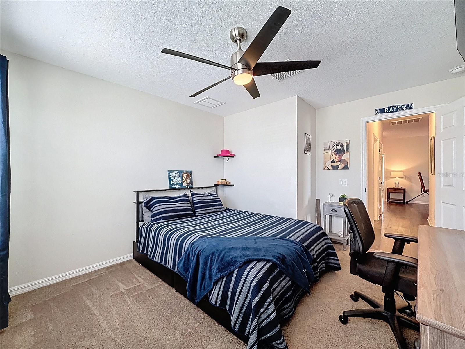 Image 27 of 51 For 1914 Lake Waters Place