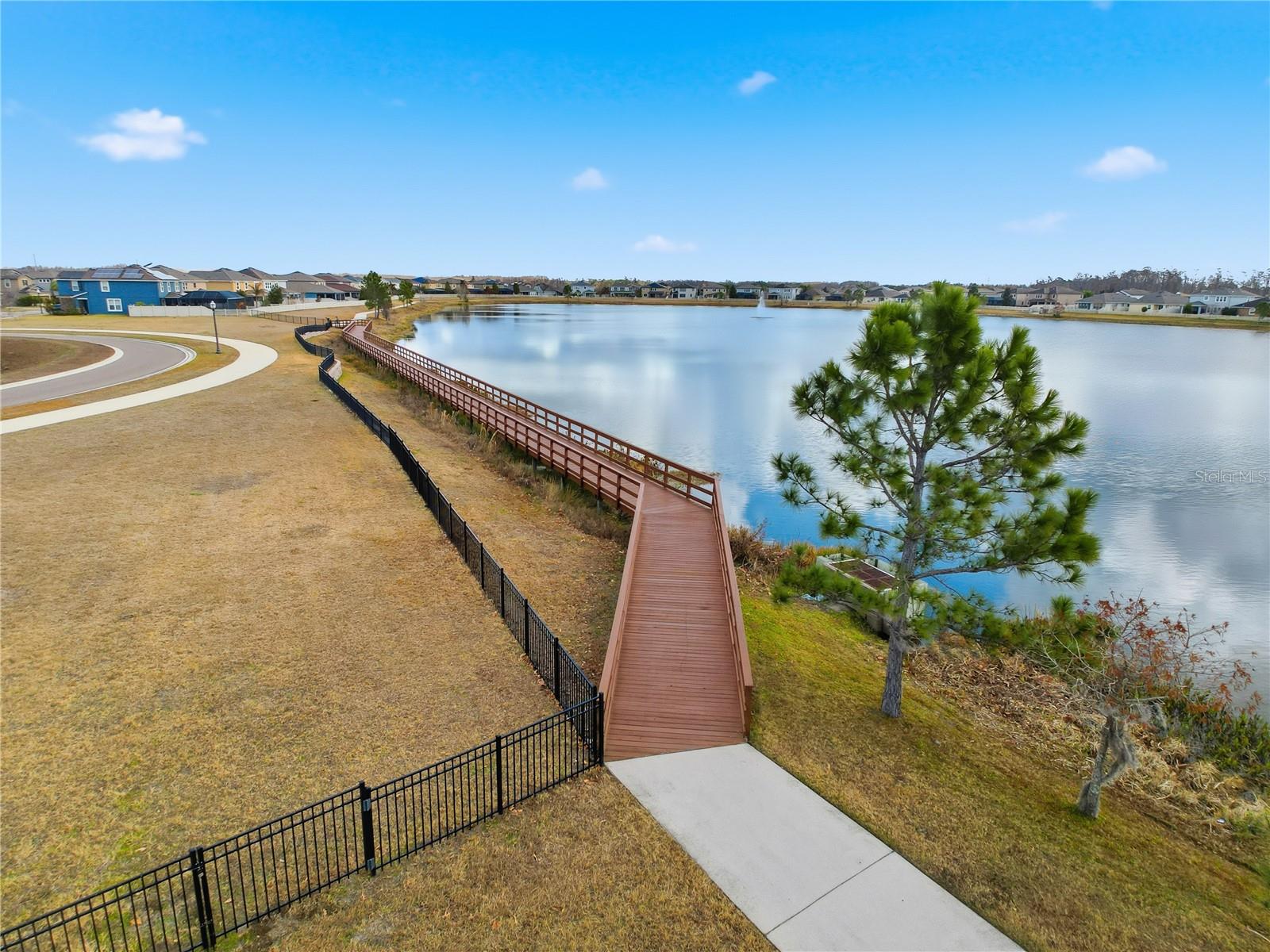 Image 40 of 51 For 1914 Lake Waters Place