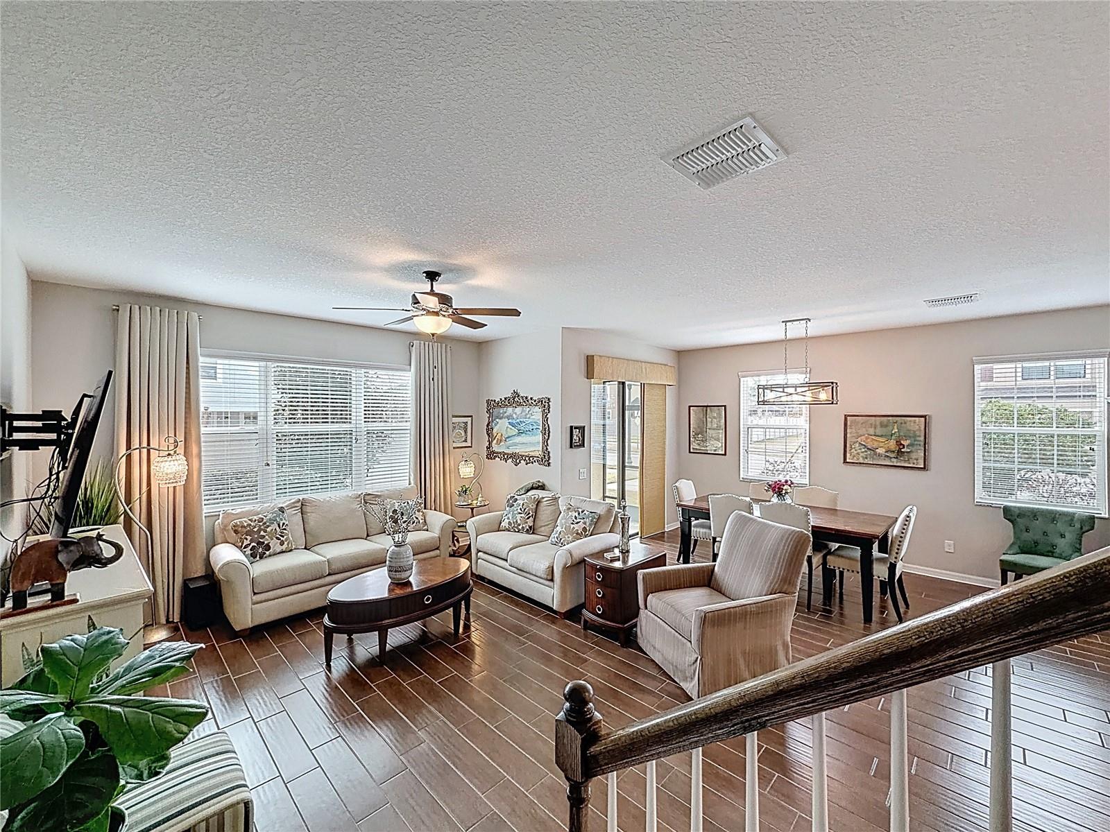 Image 8 of 51 For 1914 Lake Waters Place