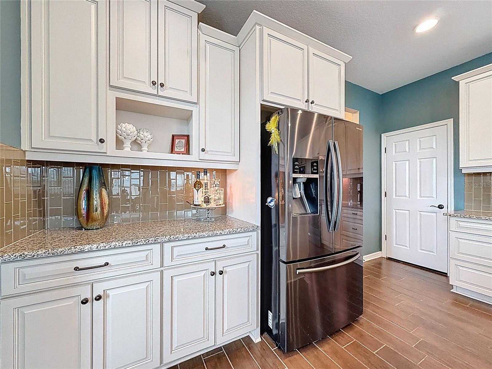 Image 9 of 51 For 1914 Lake Waters Place