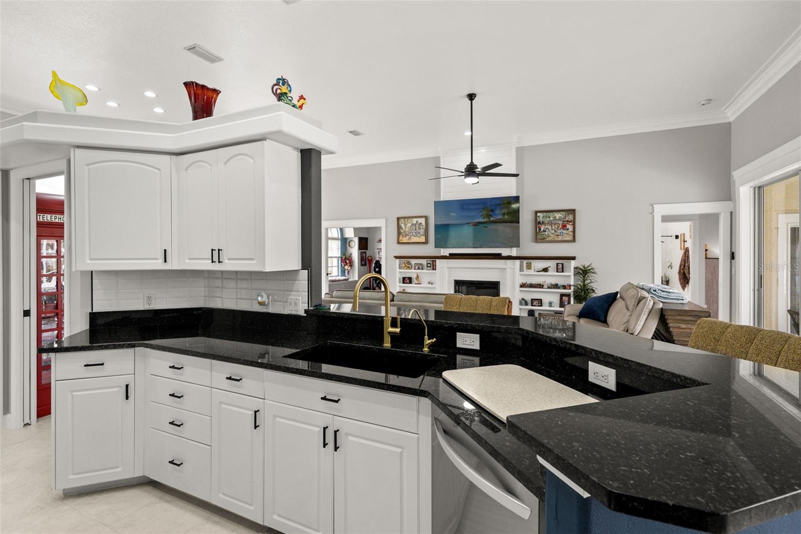 Image 13 of 66 For 3434 Rosebay Court