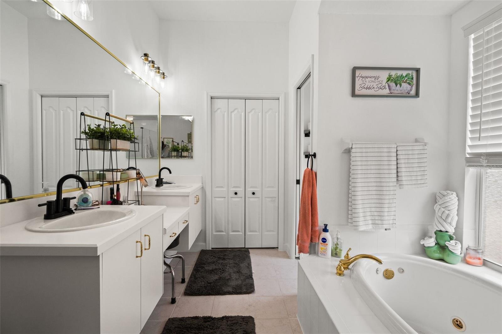 Image 20 of 66 For 3434 Rosebay Court