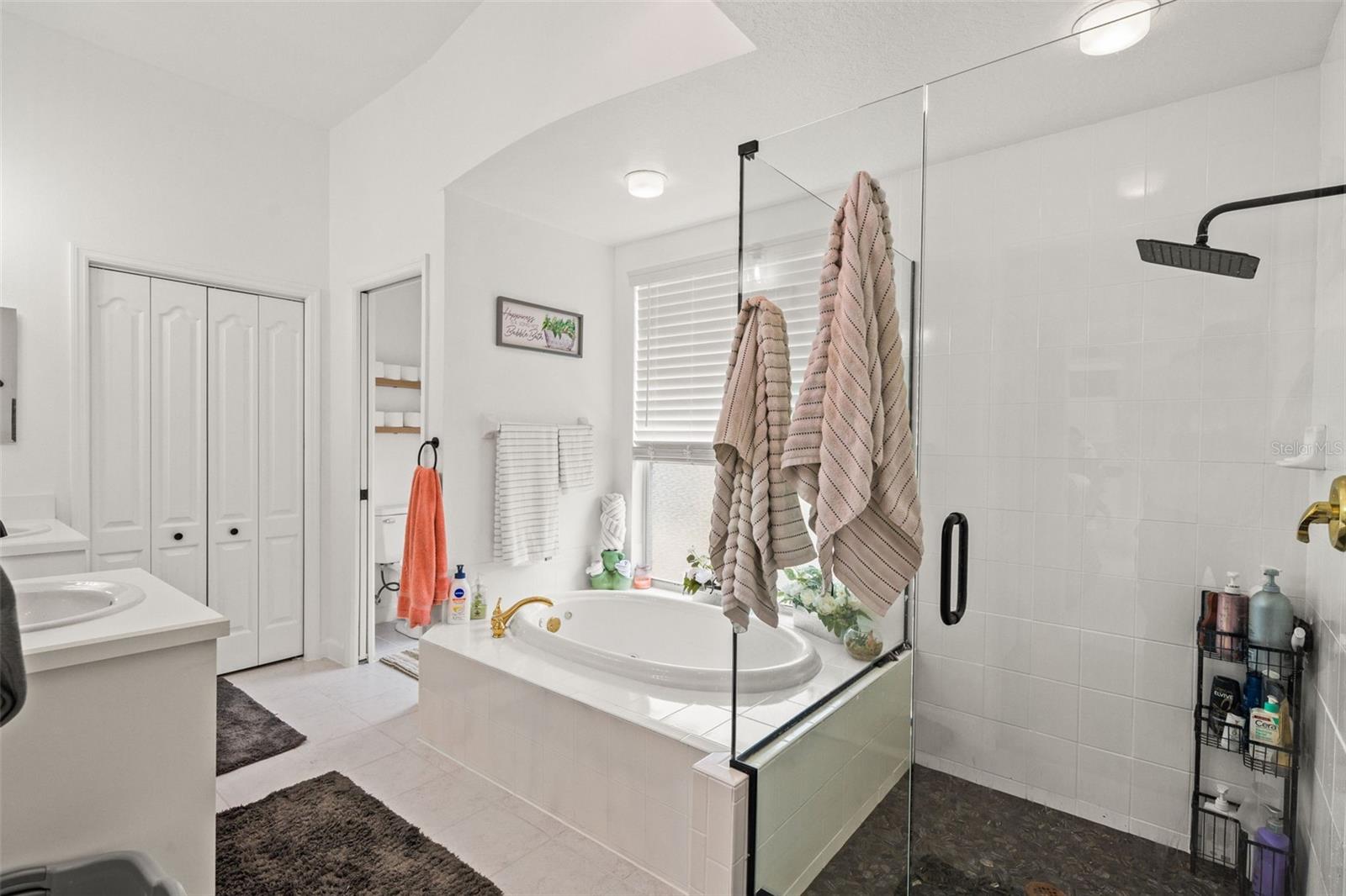 Image 22 of 66 For 3434 Rosebay Court