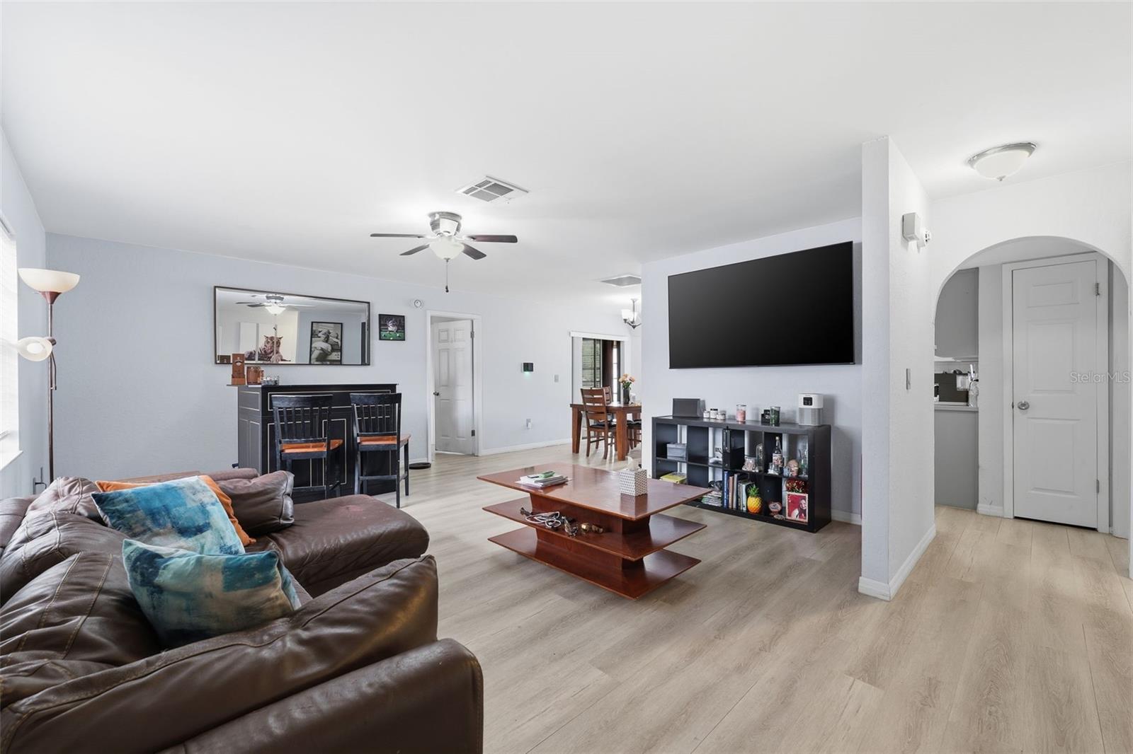 Image 4 of 27 For 9086 Dorsey Street