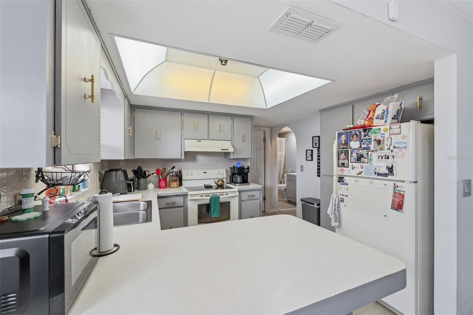 Image 8 of 27 For 9086 Dorsey Street