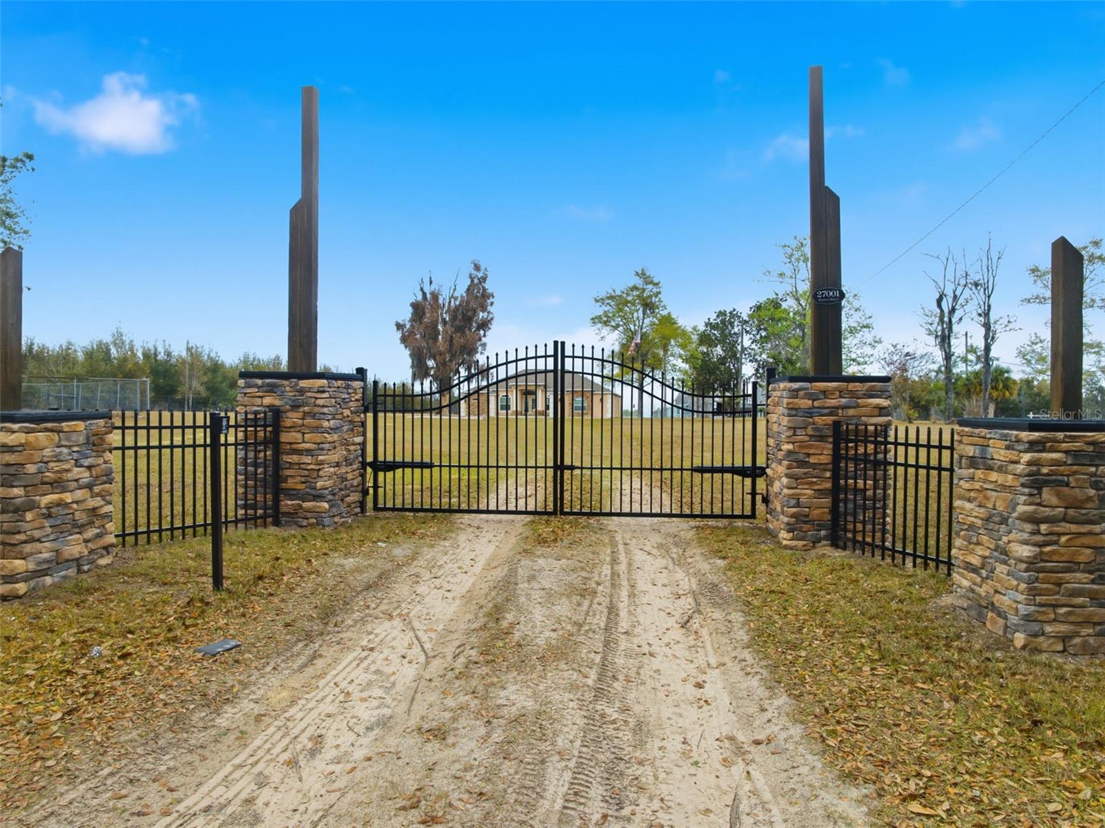 Image 36 of 55 For 27001 Baxter Street