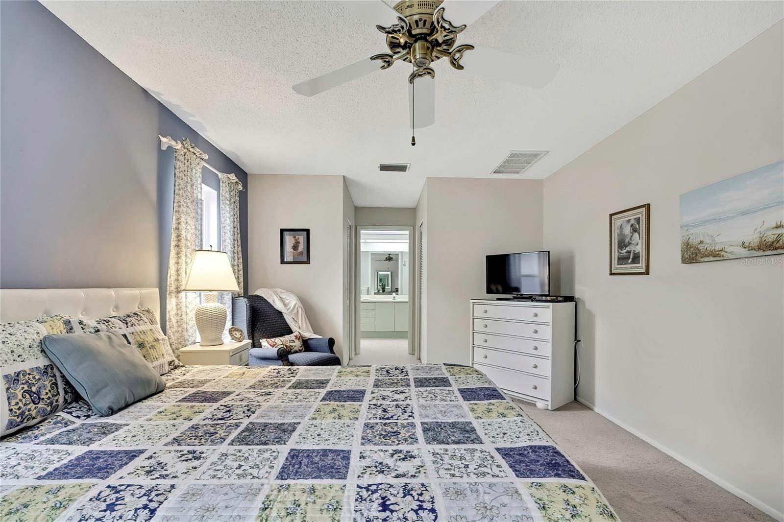 Image 19 of 57 For 8015 Hidden Hills Drive