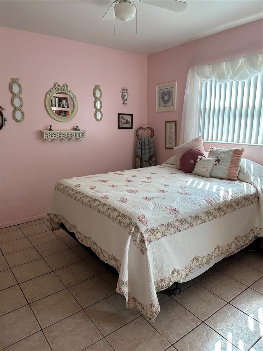 Image 18 of 23 For 1427 Amy Circle