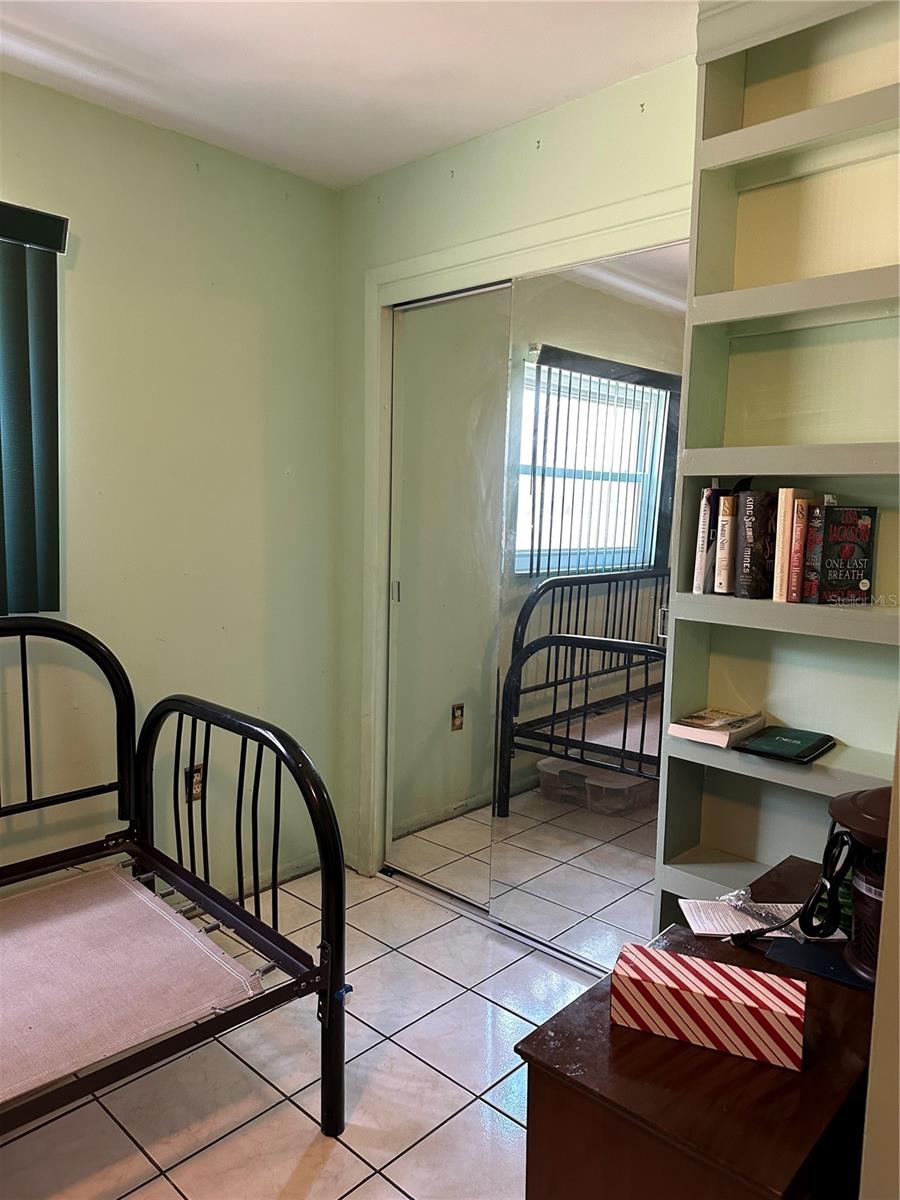 Image 22 of 23 For 1427 Amy Circle