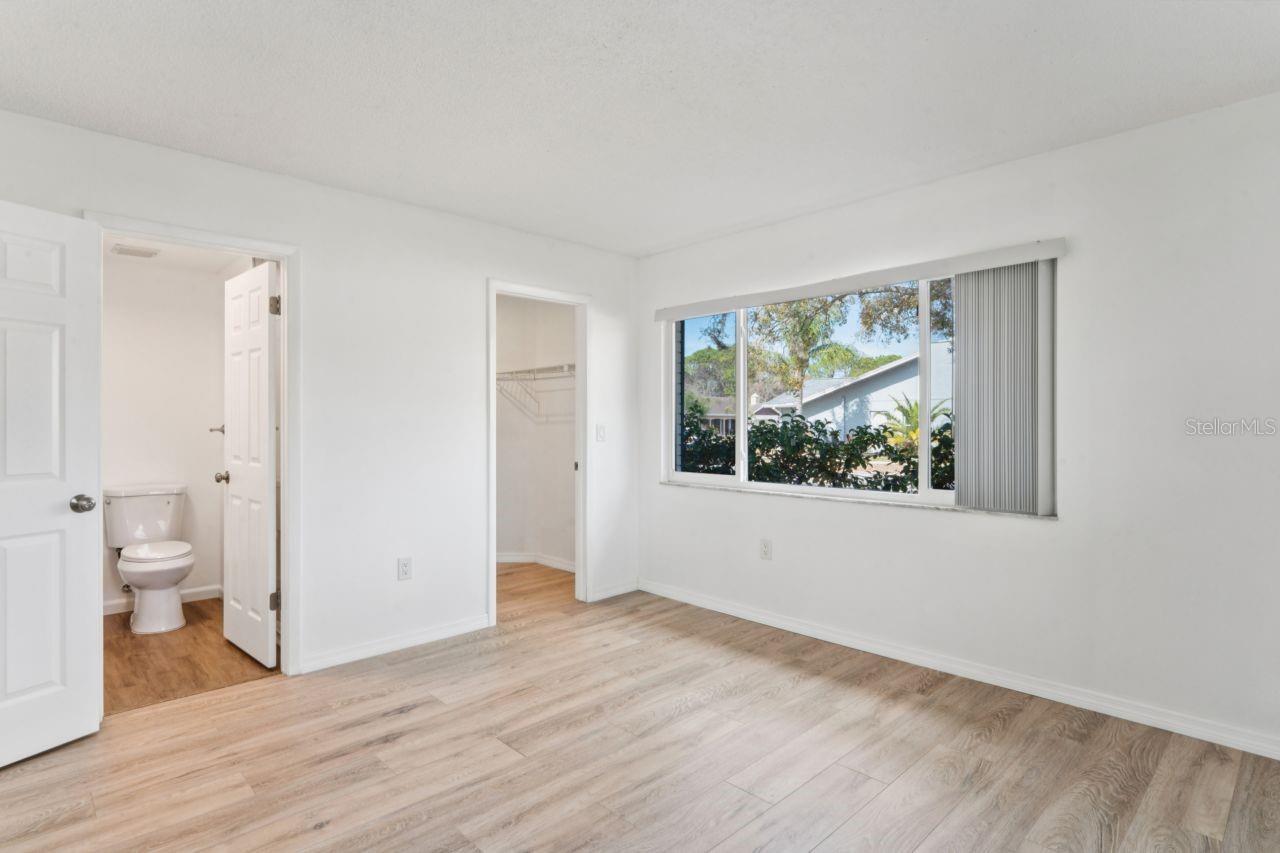 Image 23 of 55 For 8702 Seeley Lane