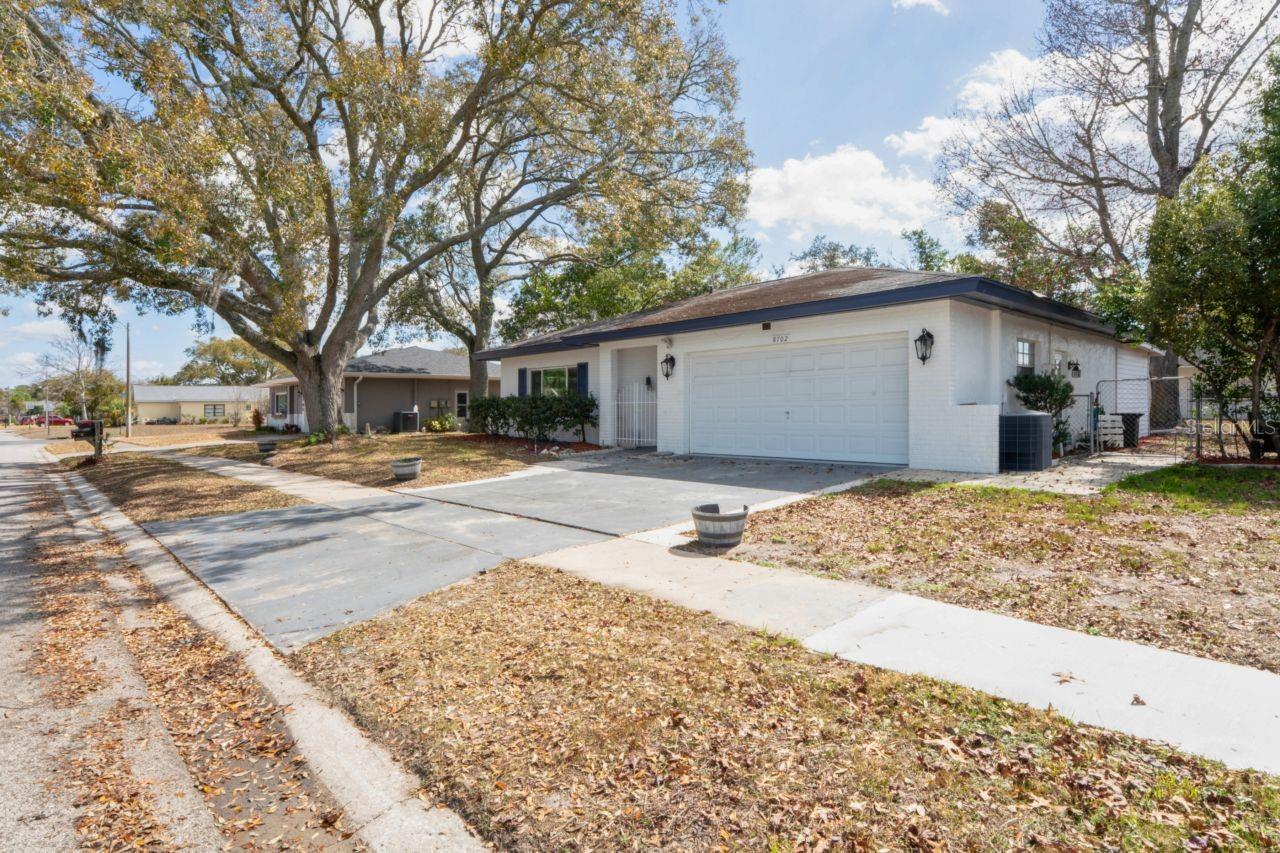 Image 39 of 55 For 8702 Seeley Lane