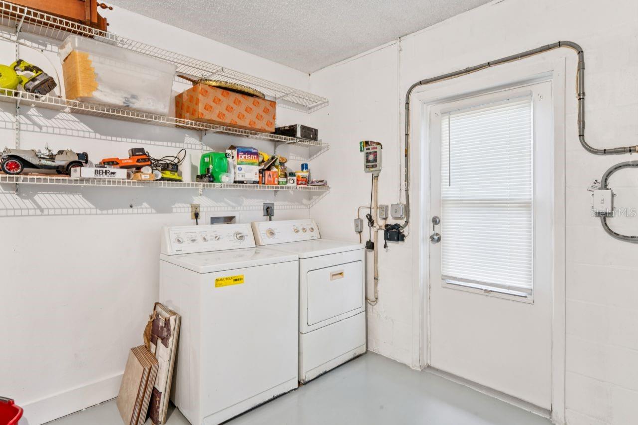 Image 42 of 55 For 8702 Seeley Lane