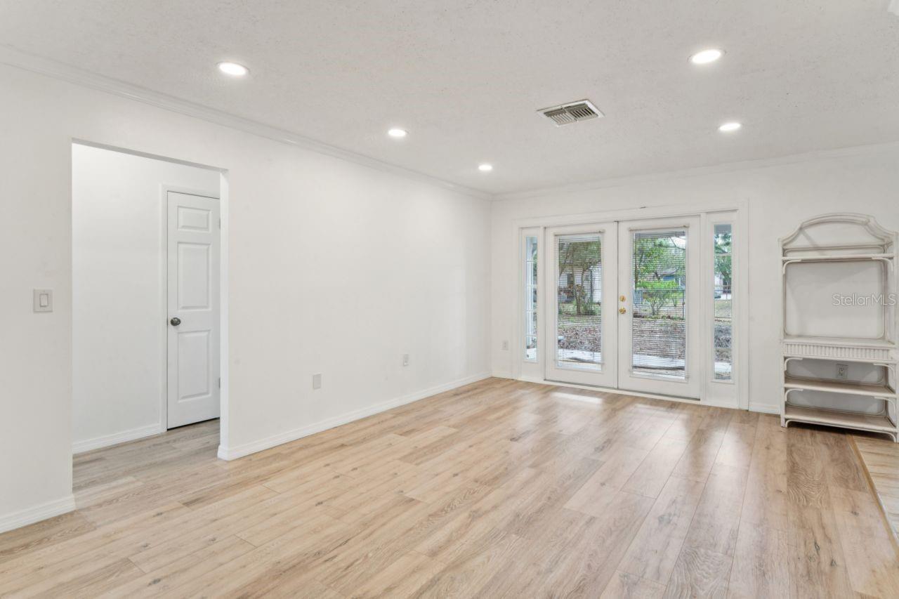 Image 7 of 55 For 8702 Seeley Lane