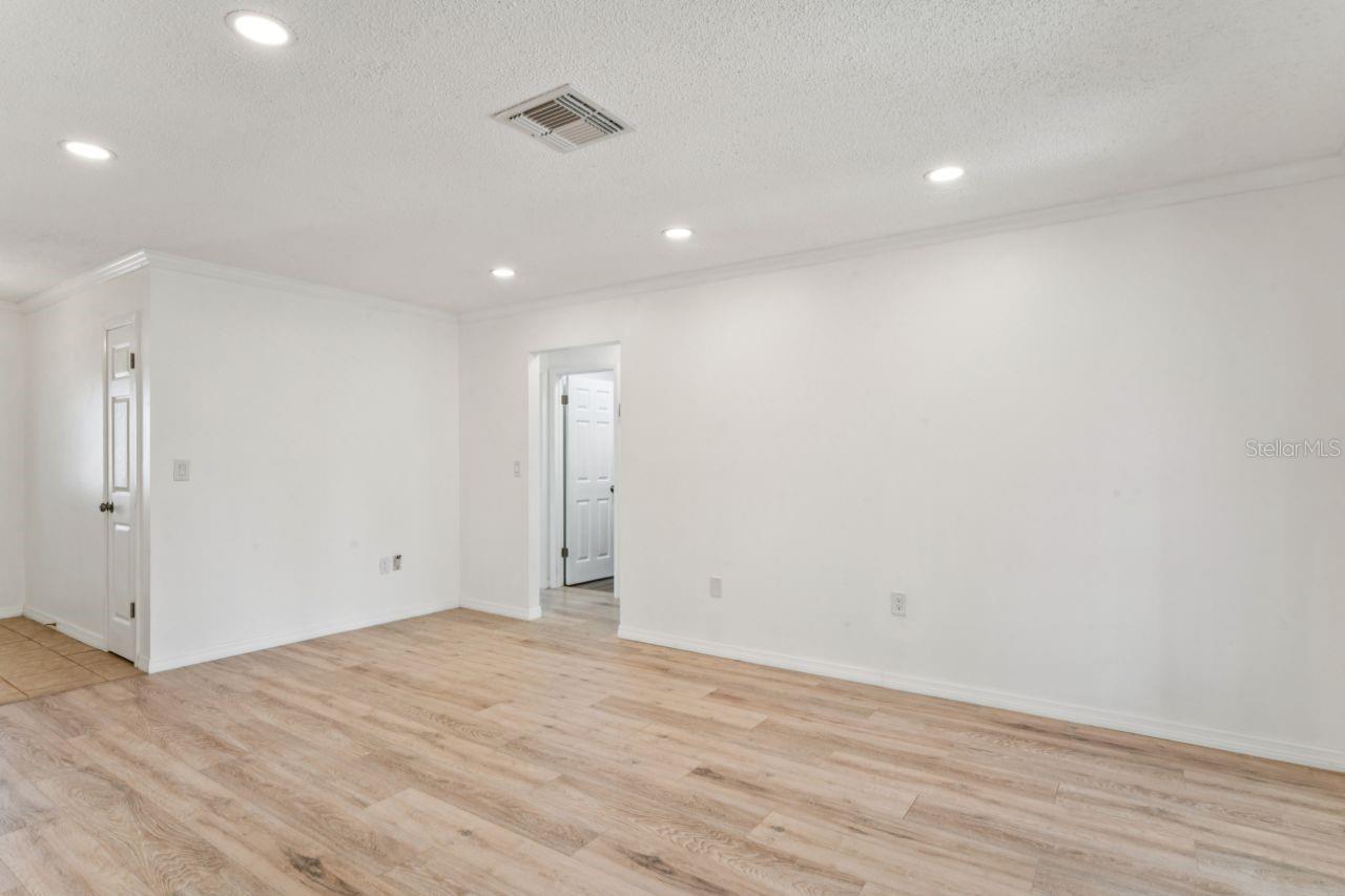 Image 9 of 55 For 8702 Seeley Lane