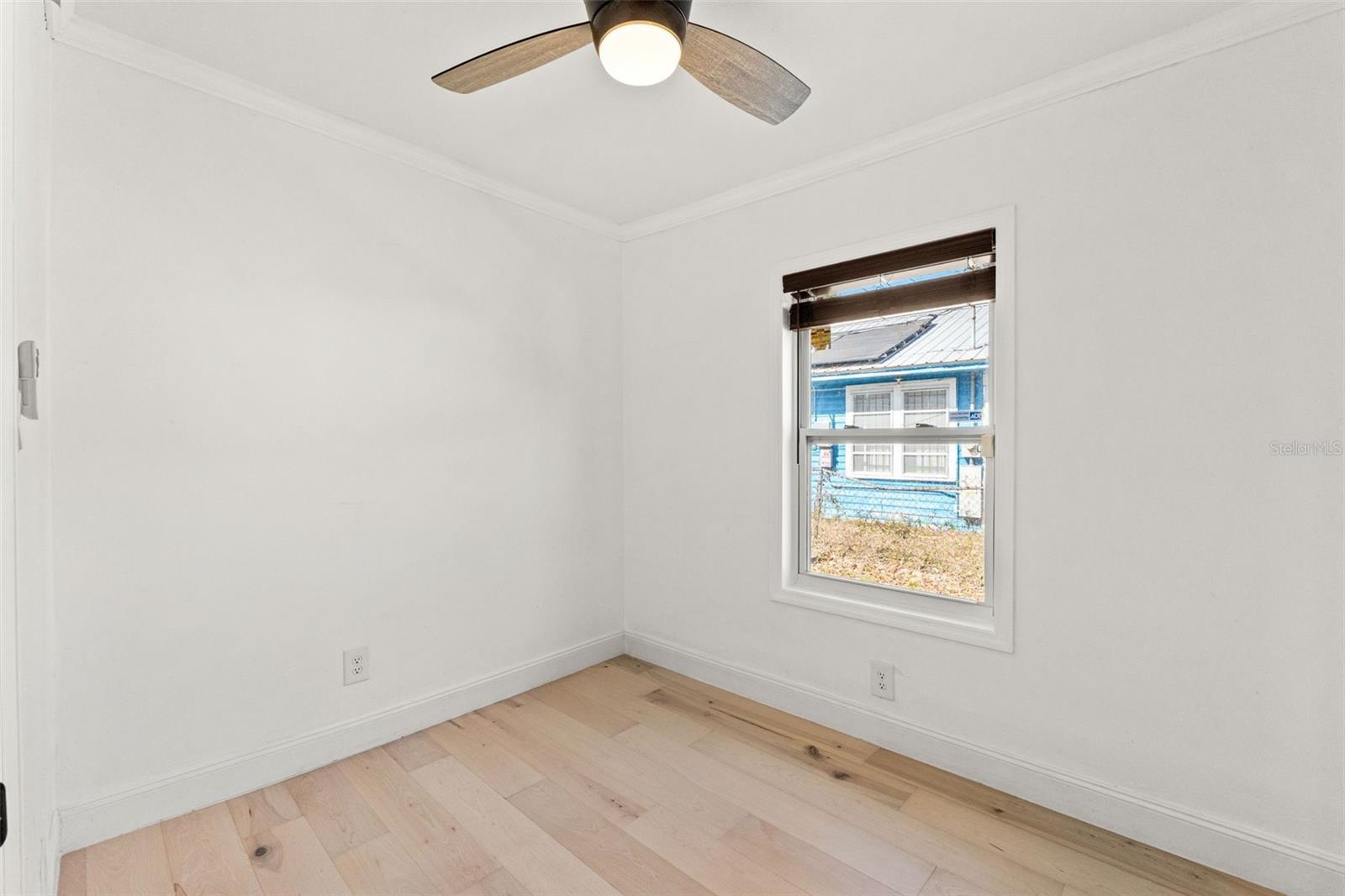 Listing photo id 18 for 3711 12th Street