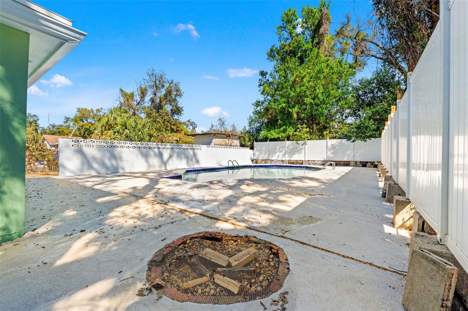 Listing photo id 26 for 3711 12th Street