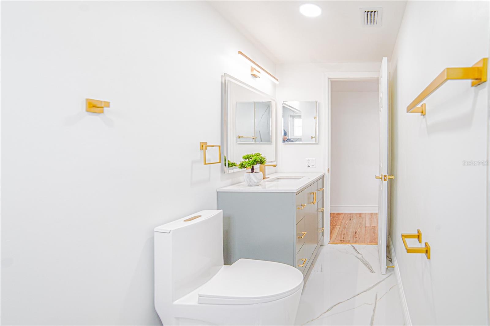 Image 15 of 28 For 6830 Amarillo Street