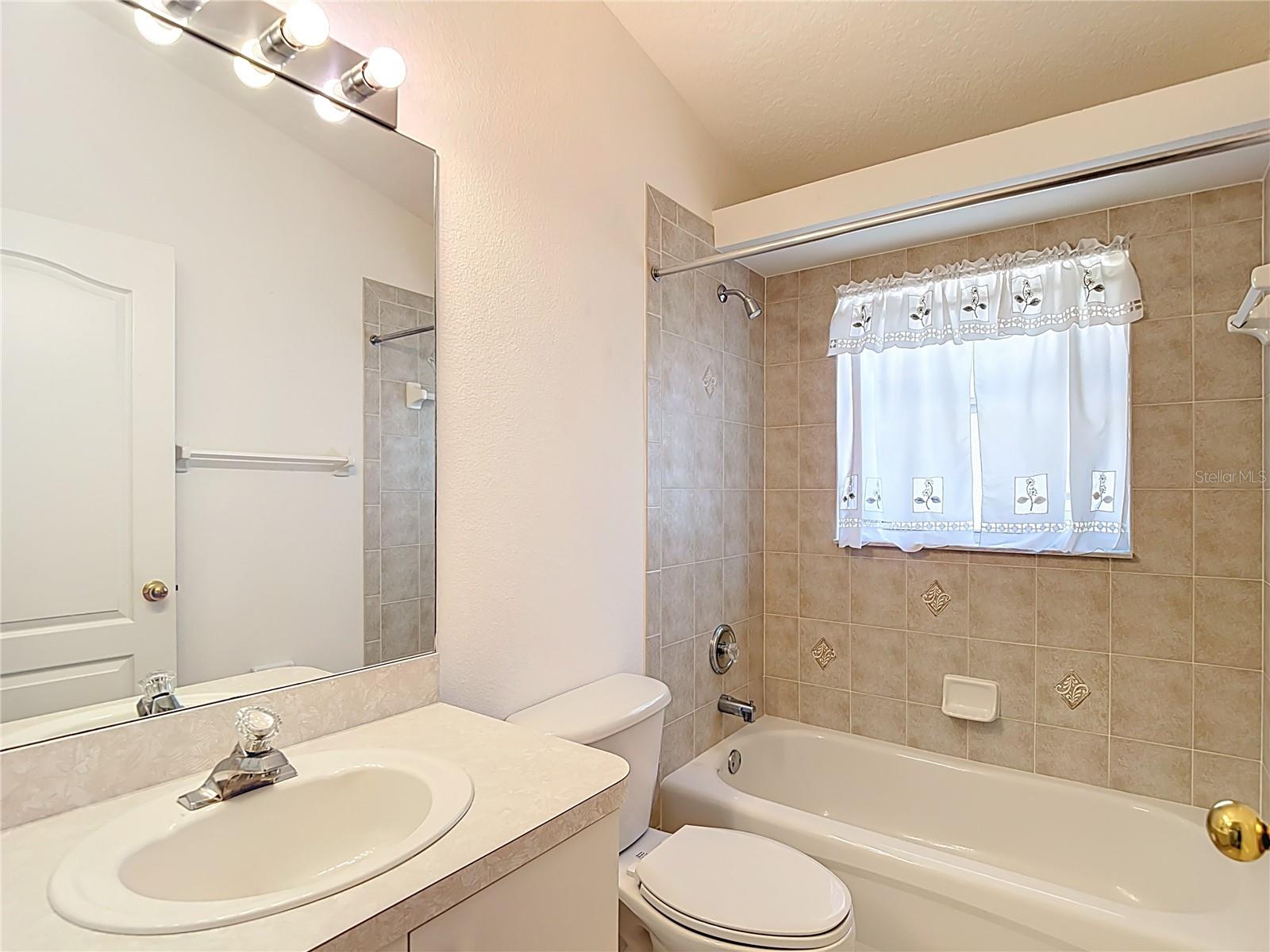 Image 19 of 29 For 11419 Clear Oak Circle