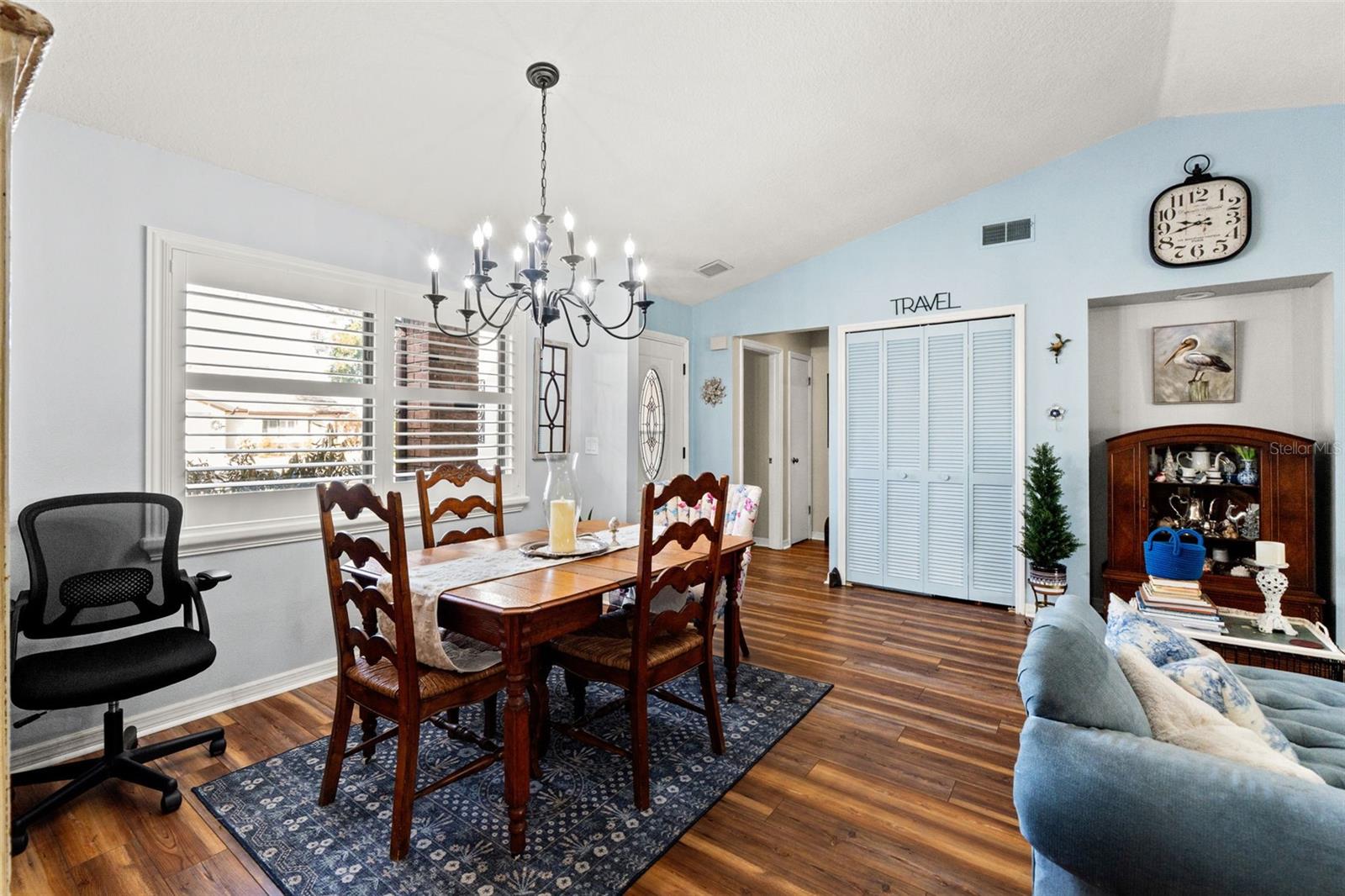 Image 17 of 48 For 7427 Heather Walk Drive