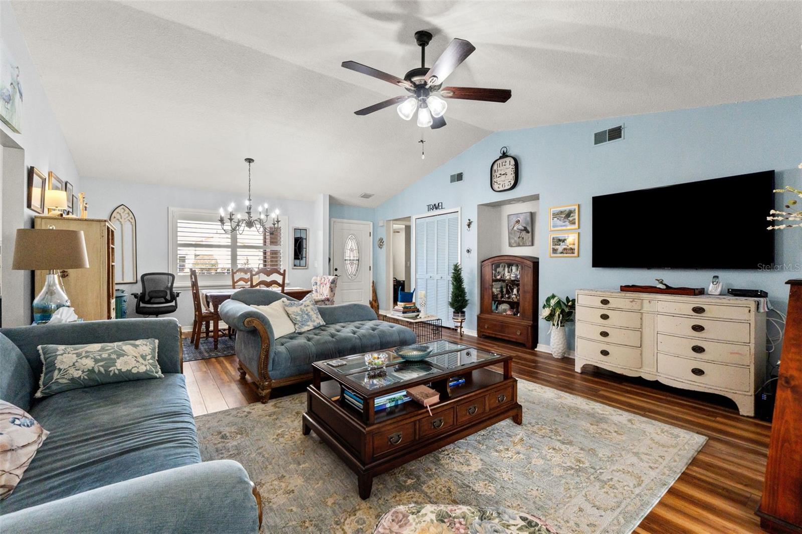 Image 19 of 48 For 7427 Heather Walk Drive