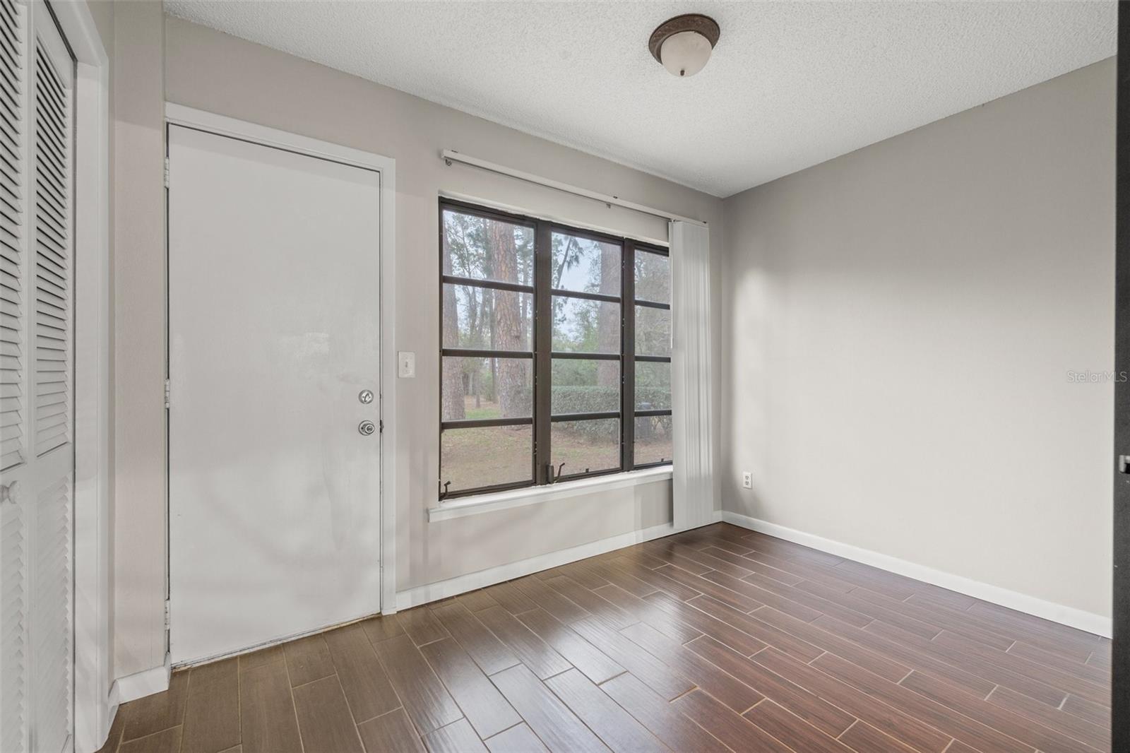 Image 11 of 20 For 3038 Eastland Boulevard F101