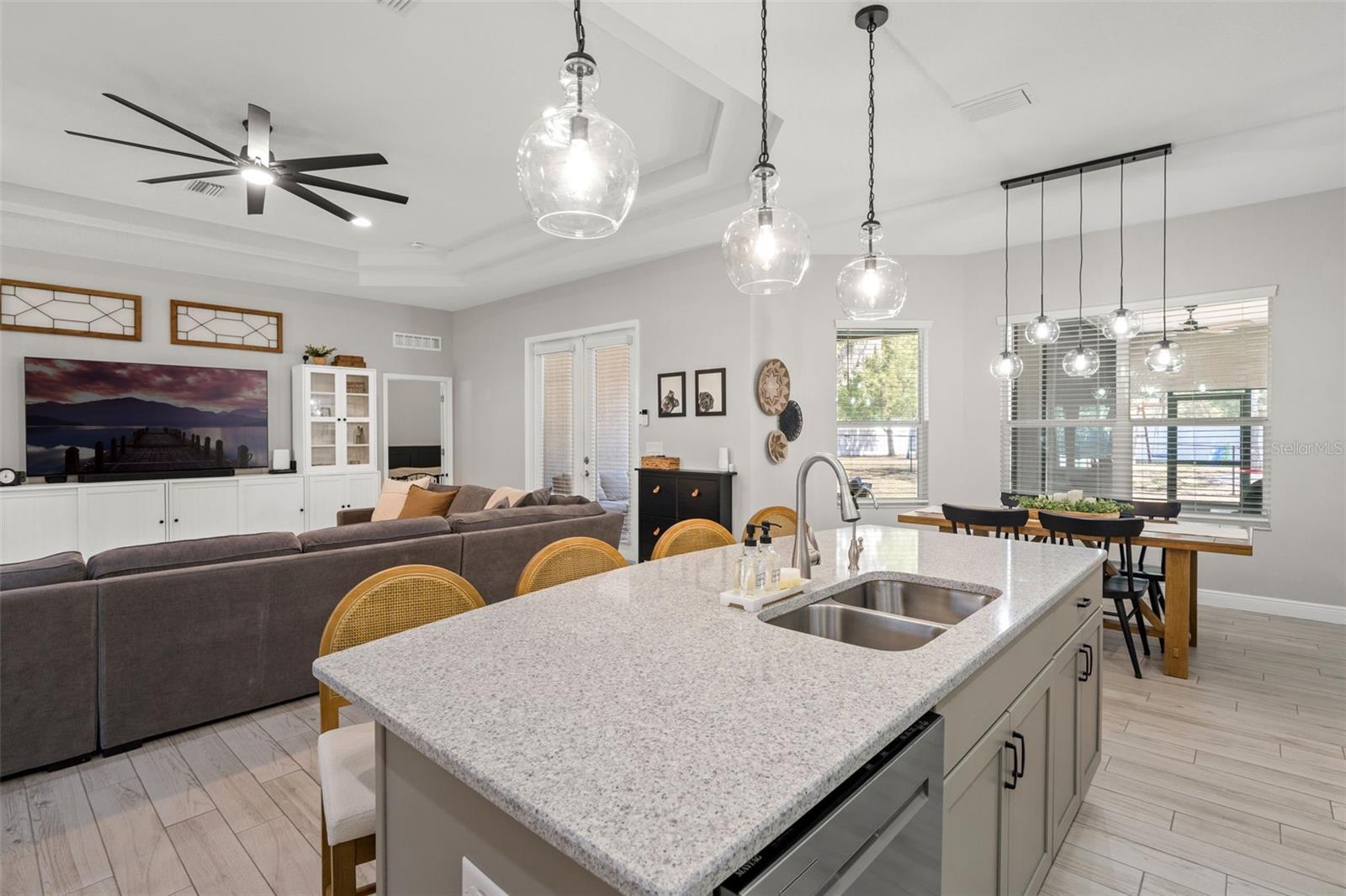 Image 18 of 45 For 8392 Christopher Lane