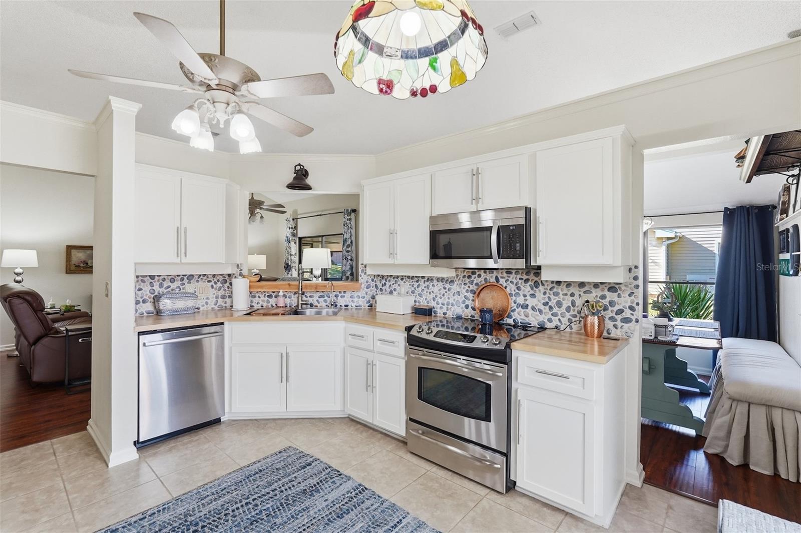 Image 14 of 50 For 13037 Hillyer Lane