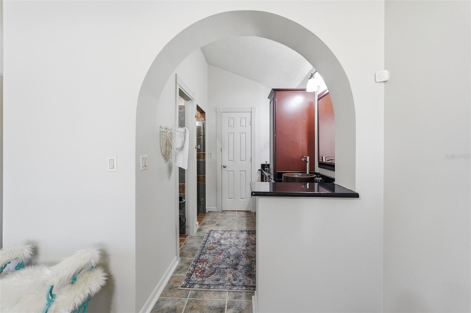 Image 25 of 50 For 13037 Hillyer Lane