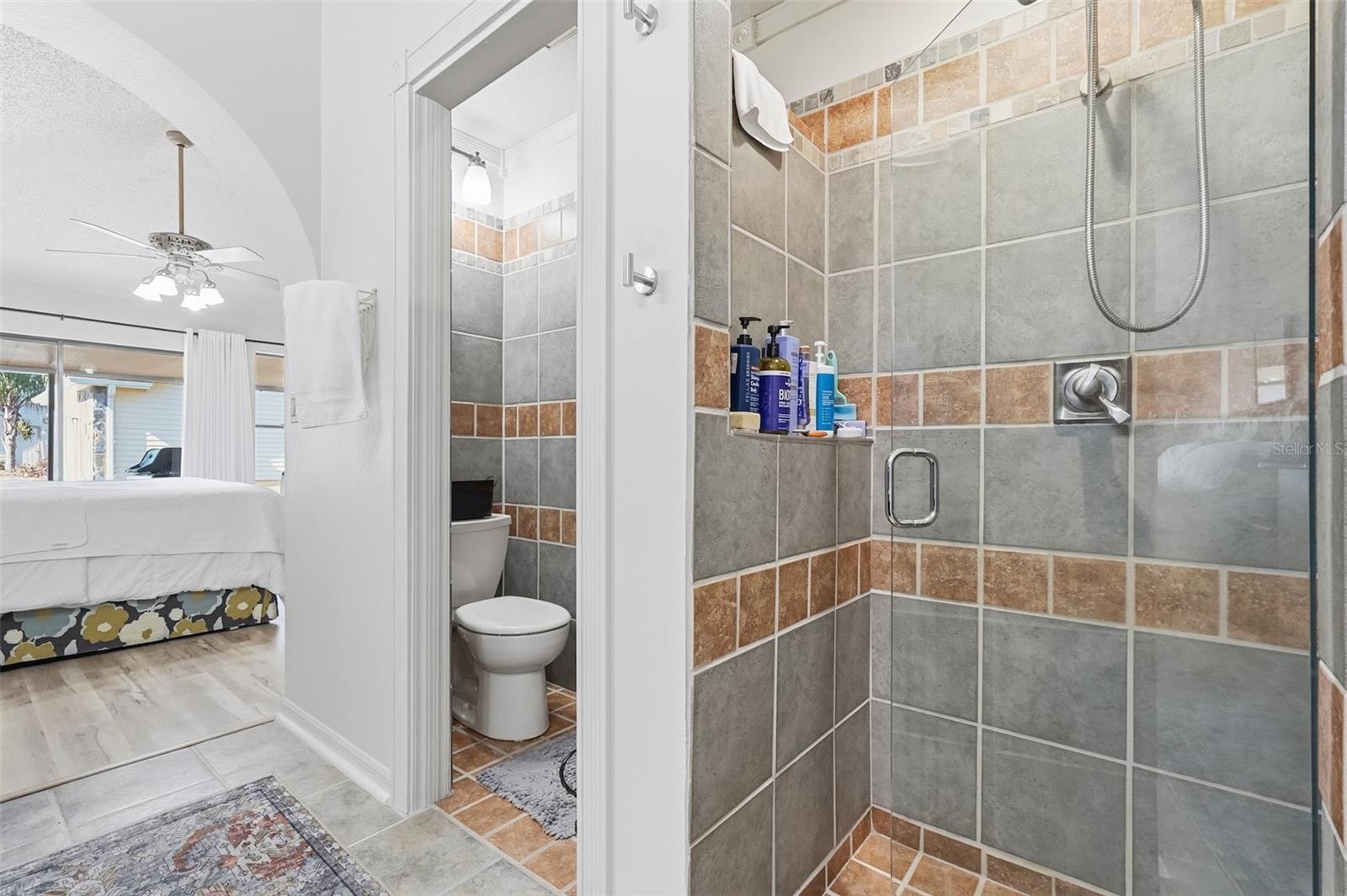 Image 28 of 50 For 13037 Hillyer Lane