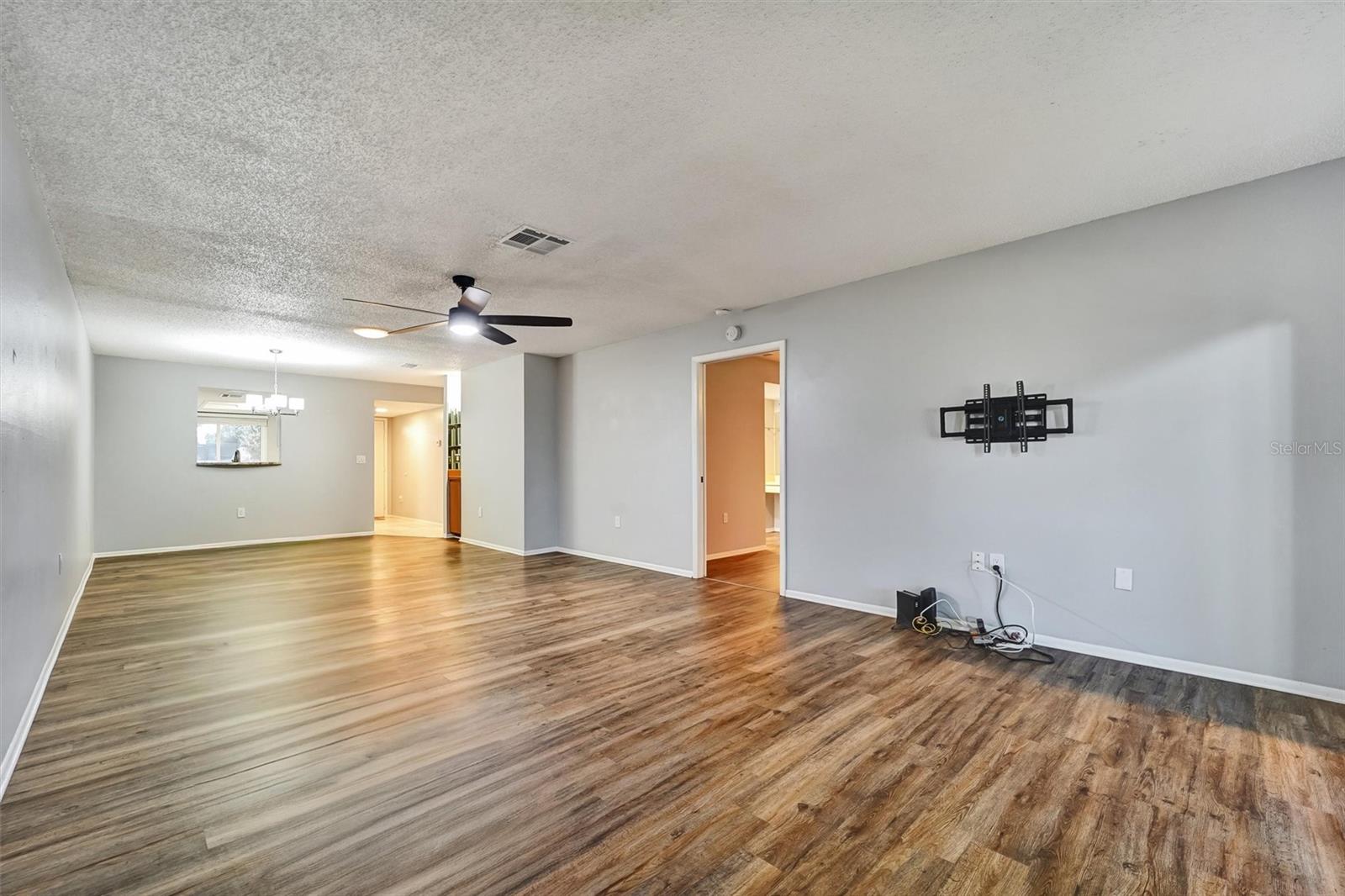 Image 11 of 28 For 8330 High Point Circle 6