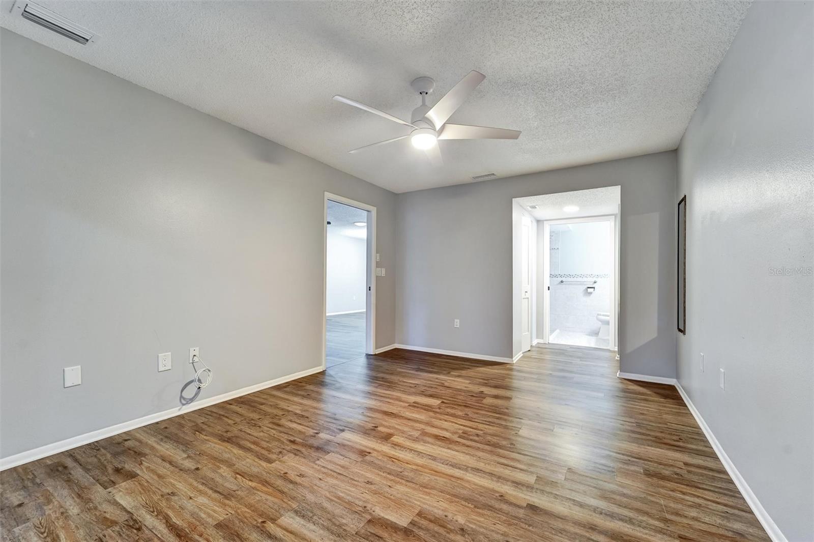 Image 20 of 28 For 8330 High Point Circle 6