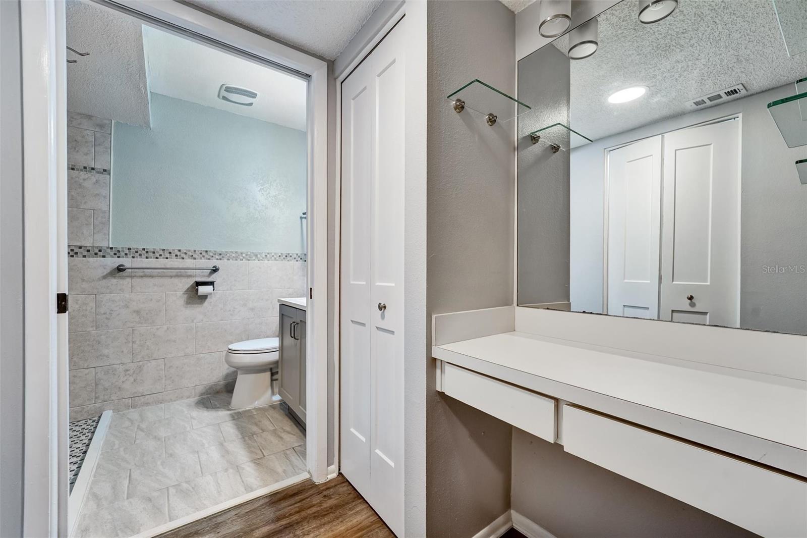 Image 21 of 28 For 8330 High Point Circle 6