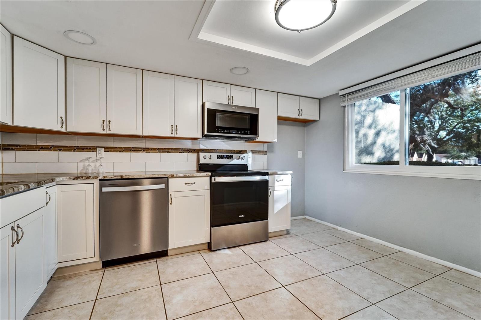 Image 6 of 28 For 8330 High Point Circle 6