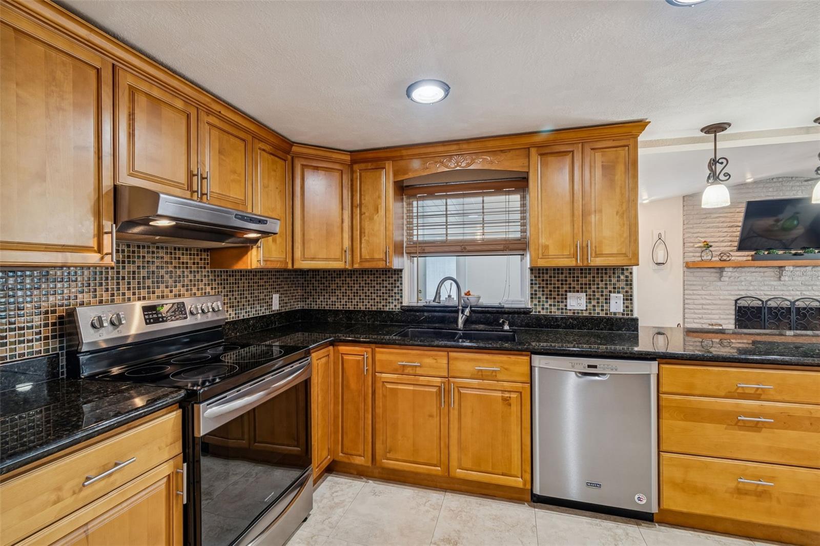 Image 14 of 27 For 7025 Sonata Drive