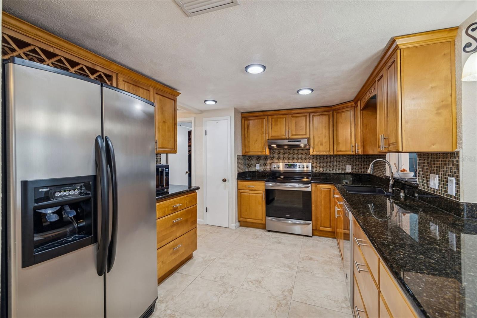 Image 15 of 27 For 7025 Sonata Drive