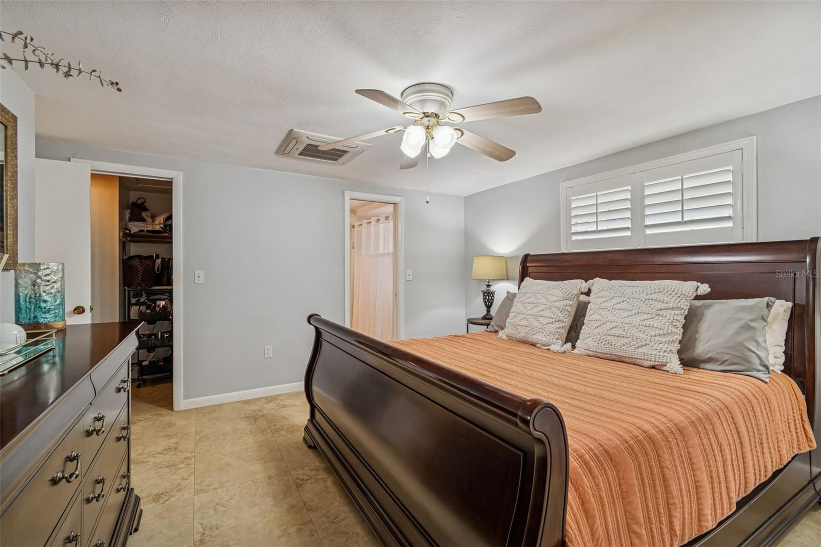 Image 18 of 27 For 7025 Sonata Drive