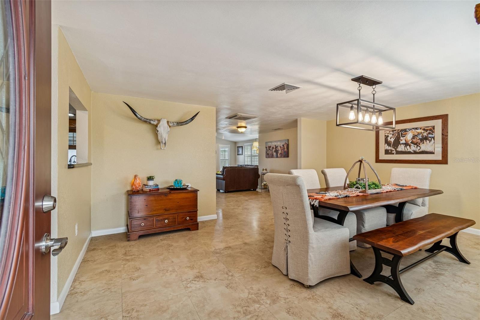 Image 7 of 27 For 7025 Sonata Drive