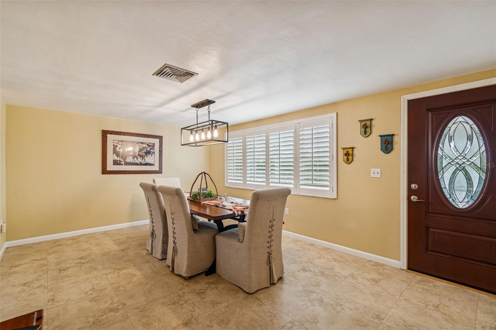 Image 8 of 27 For 7025 Sonata Drive