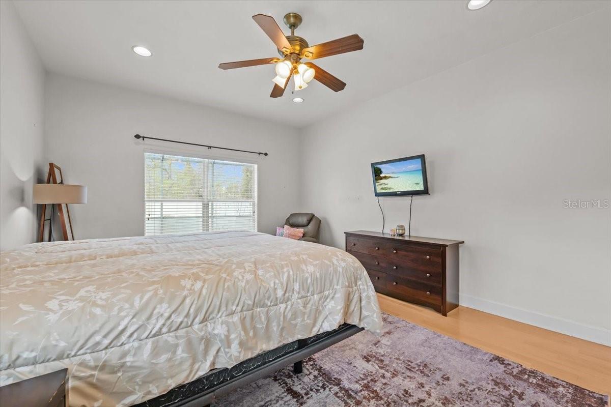 Image 24 of 44 For 15604 Durango Circle