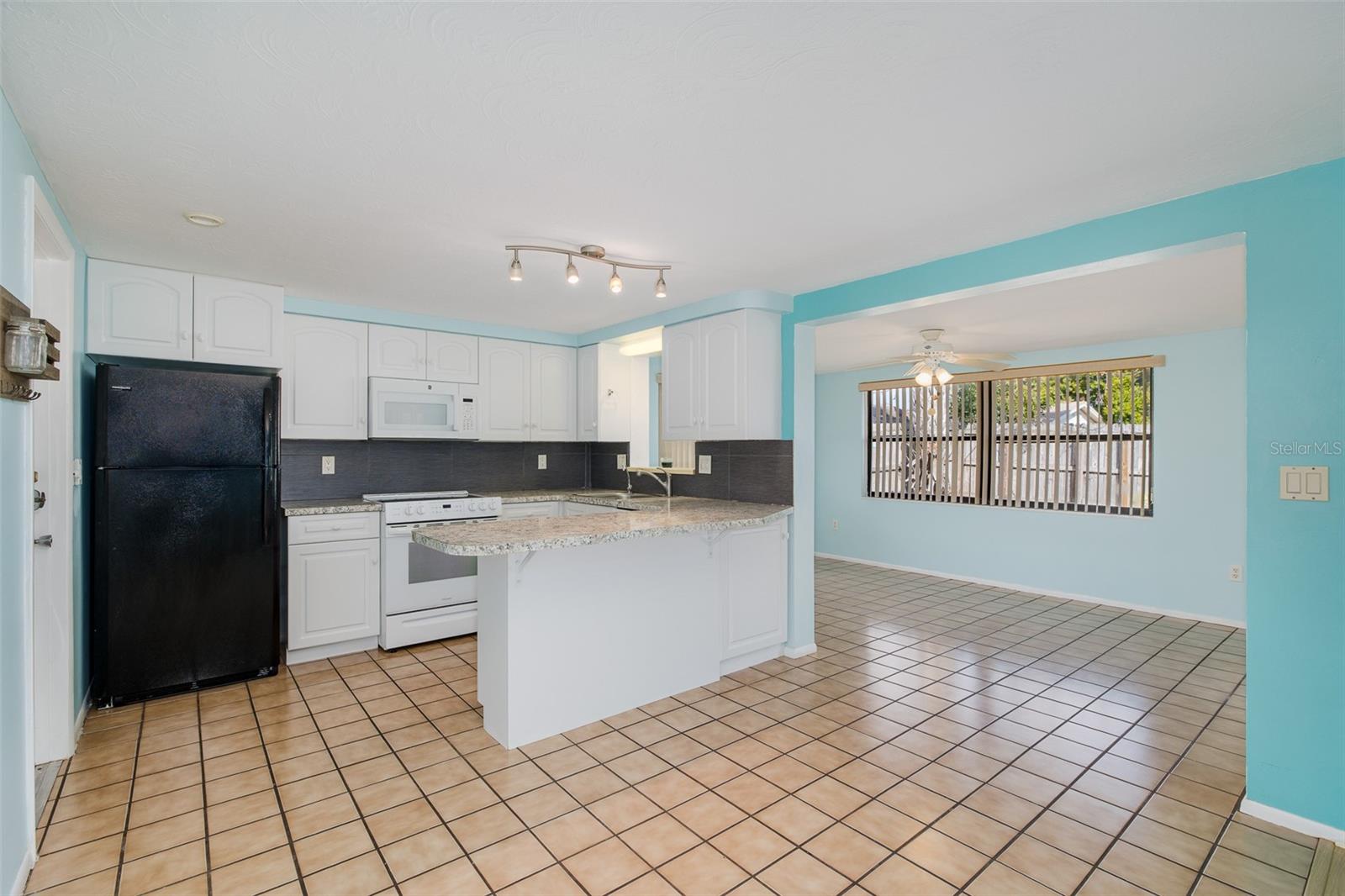 Image 10 of 21 For 3543 Hoover Drive