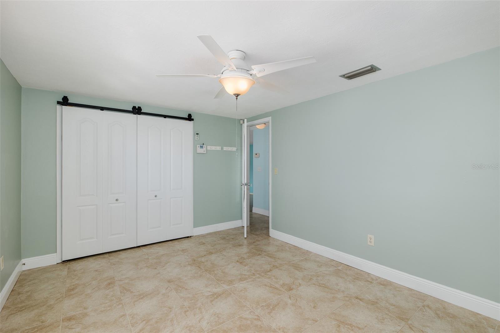 Image 13 of 21 For 3543 Hoover Drive