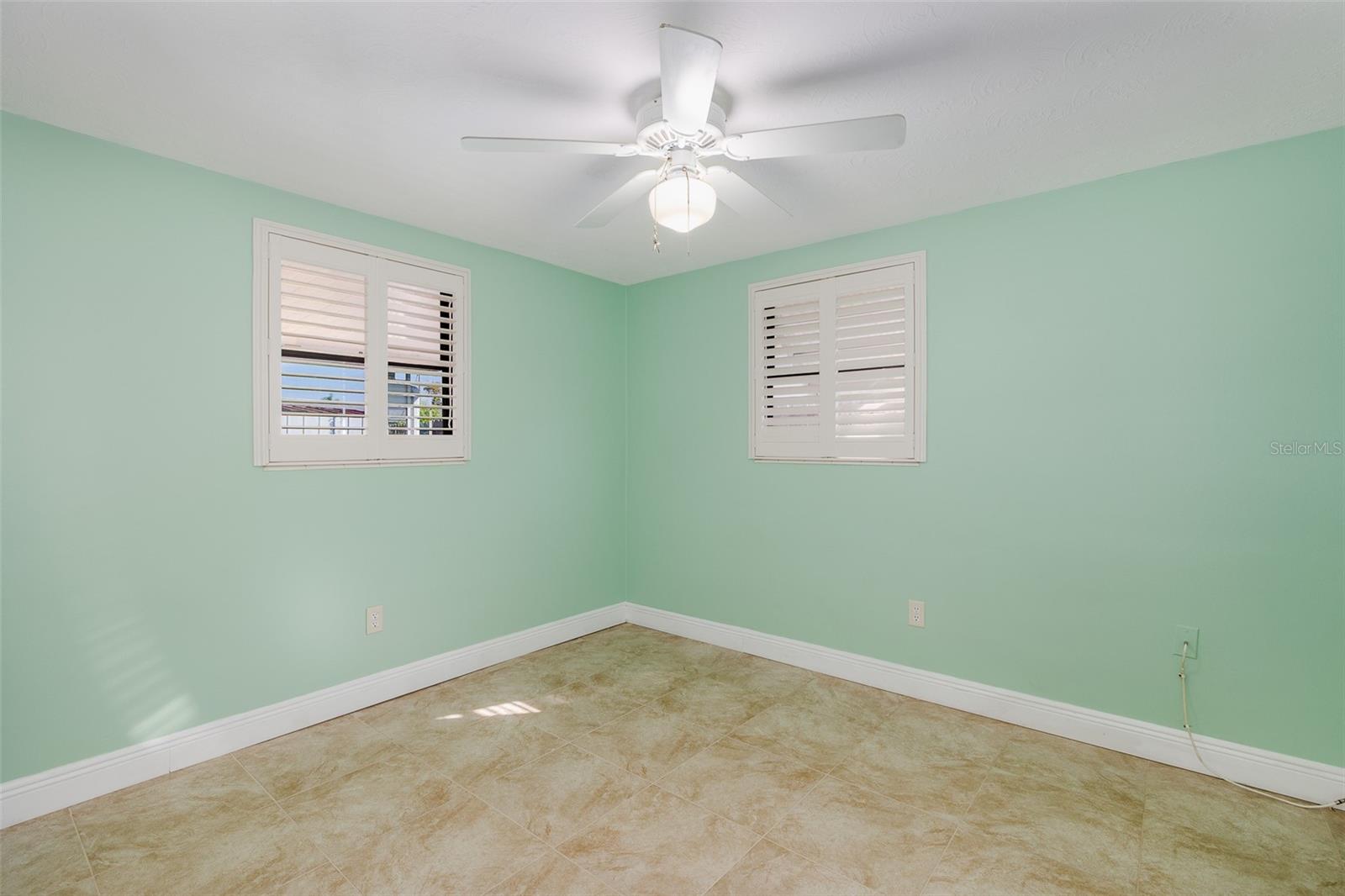 Image 15 of 21 For 3543 Hoover Drive