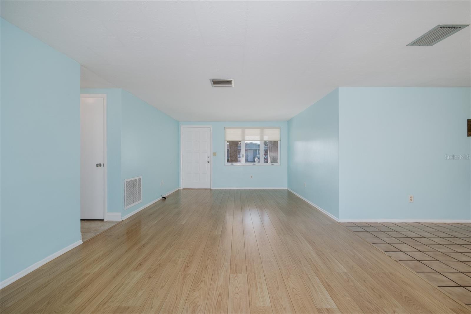 Image 7 of 21 For 3543 Hoover Drive